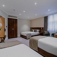 London House Hotel