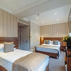 London House Hotel