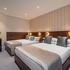 London House Hotel