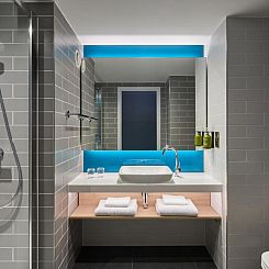 Holiday Inn Express London Limehouse, an IHG Hotel