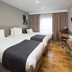 Holiday Inn London West, an IHG Hotel