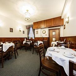 Regency House Hotel