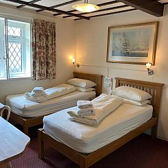 Oakwood Bed and Breakfast Heathrow