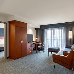 Courtyard by Marriott Madison West / Middleton