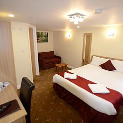 Cranbrook Hotel