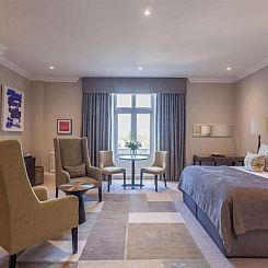 Oatlands Park Hotel