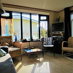 Appartement Gemütliches Mobilheim mit 3 Schlafzimmern