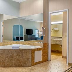 Best Western Plus New England Inn & Suites