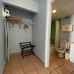 Coral Sands Inn