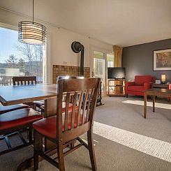 Sun & Ski Inn and Suites