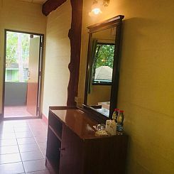 Koh Ngai Resort