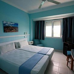 Cala Bona y Mar Blava