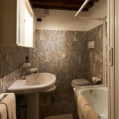 Ve-nice Suite Giuffa C4834