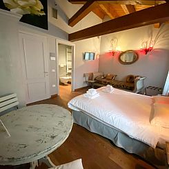 Rosso Charm B&B