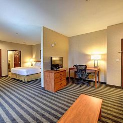 Holiday Inn Express Hotel & Suites Manteca, an IHG Hotel