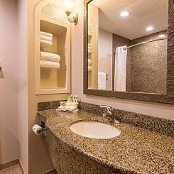 Holiday Inn Express Hotel & Suites Manteca, an IHG Hotel