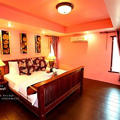 Love Bridge House บ้านสะพานรัก