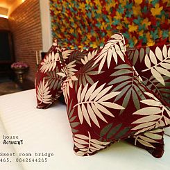 Love Bridge House บ้านสะพานรัก