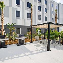 Hampton Inn & Suites Sarasota / Bradenton - Airport
