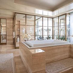 Four Seasons Hotel George V Paris