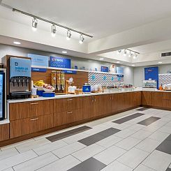 Holiday Inn Express Cape Coral-Fort Myers Area, an IHG Hotel
