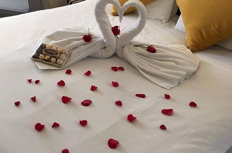 Pelican London Hotel and Residence