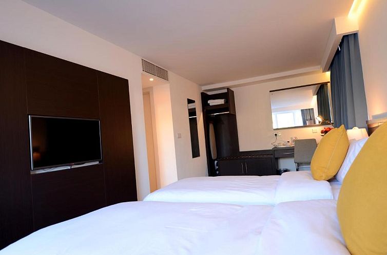 Pelican London Hotel and Residence