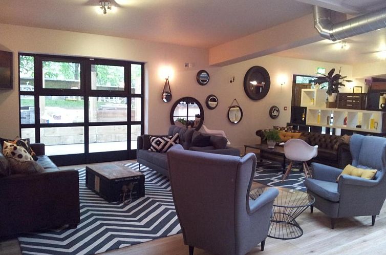 Pelican London Hotel and Residence