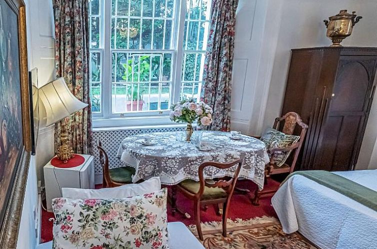 Dawson Place, Juliette's Bed and Breakfast