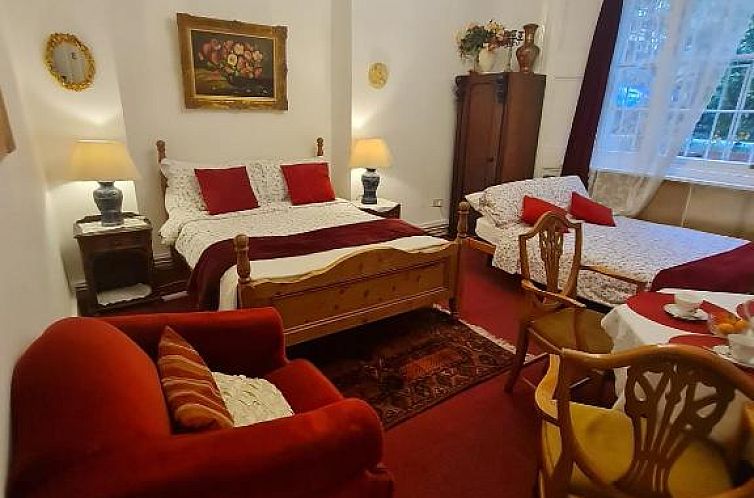 Dawson Place, Juliette's Bed and Breakfast