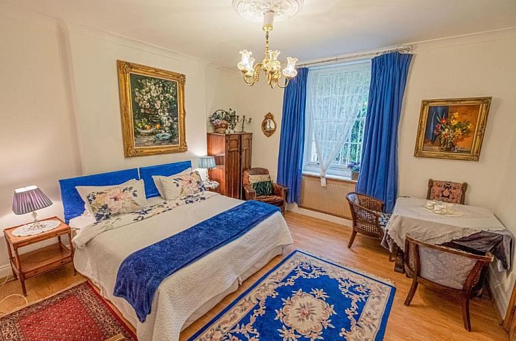 Dawson Place, Juliette's Bed and Breakfast