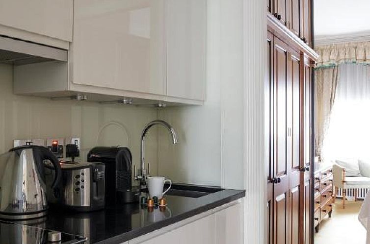 44 Curzon Street by Mansley