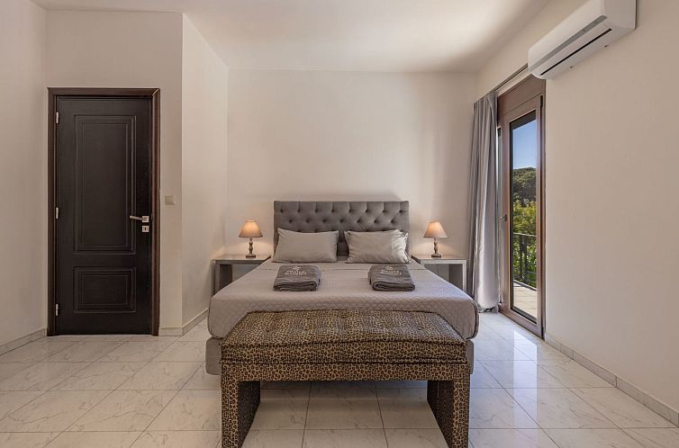 Vakantiehuis mit Privatpool für 20 Personen in Ialysos, Dod