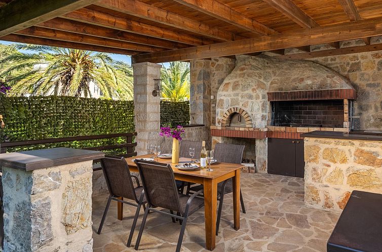 Vakantiehuis Delta Wellness Villa
