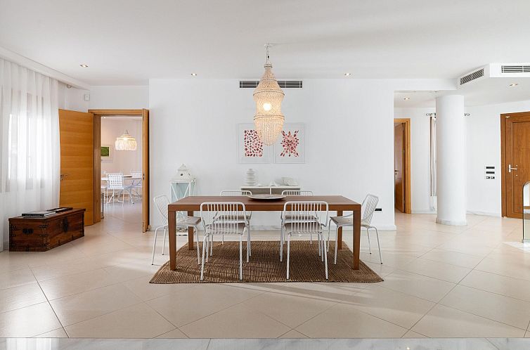 Vakantiehuis Schöne weiße Ferienvilla Liebe