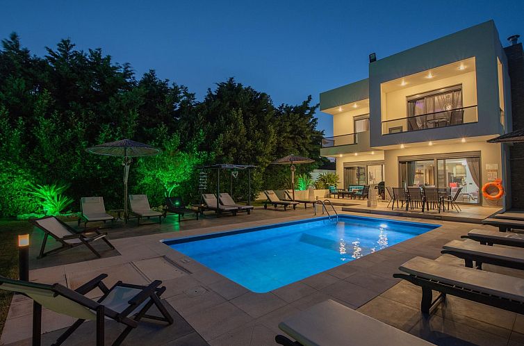 Vakantiehuis Luxuriöse Ferienvilla Elena