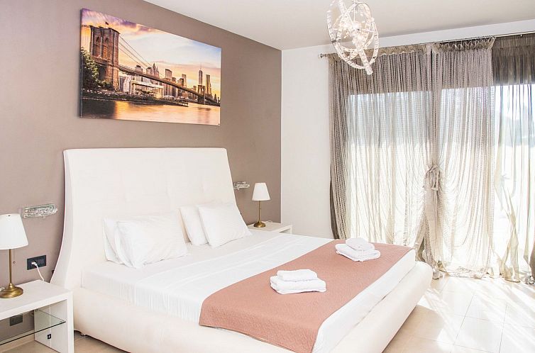 Vakantiehuis Luxuriöse Ferienvilla Elena