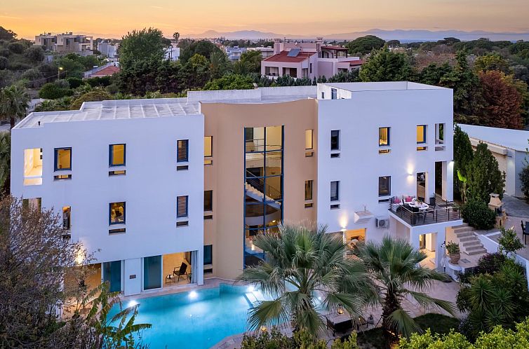 Vakantiehuis Villa Themis für 13 Erwachsene und 1 Kind