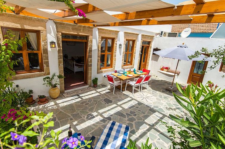 Vakantiehuis mit Barbecue in Ialyssos