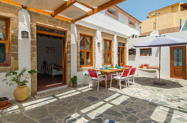 Vakantiehuis mit Barbecue in Ialyssos