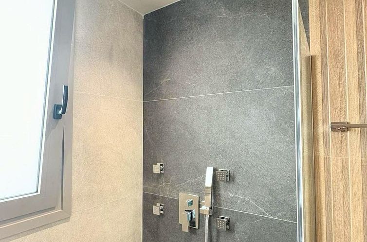 Vakantiehuis Grand Aqua Luxus-Villa von Mintzi
