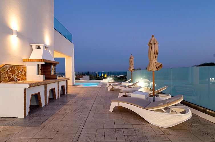 Vakantiehuis Schöne Villa Oriens in Gennadio