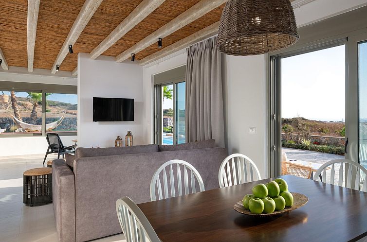 Vakantiehuis Villa Pounentis auf einem Hügel in Lachania