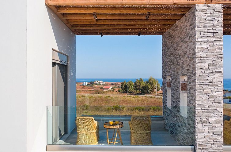 Vakantiehuis Villa Pounentis auf einem Hügel in Lachania