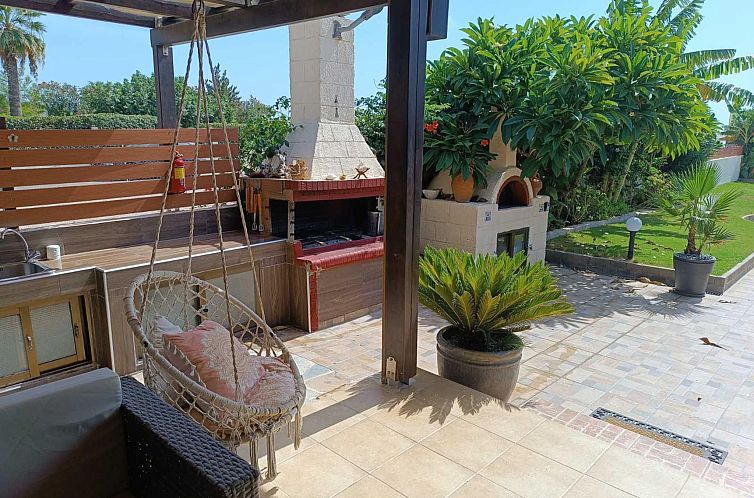 Vakantiehuis Villa Fay mit privatem Parkplatz in Lardos