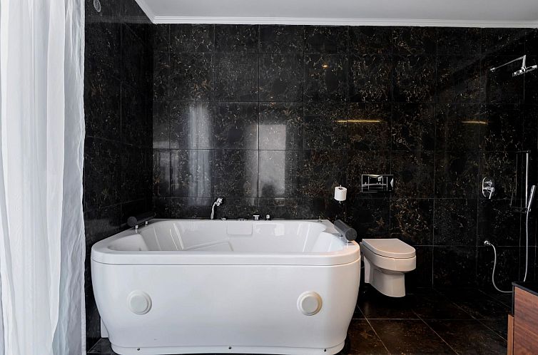 Vakantiehuis Charmante Diamond Villa in der Nähe von Gennad