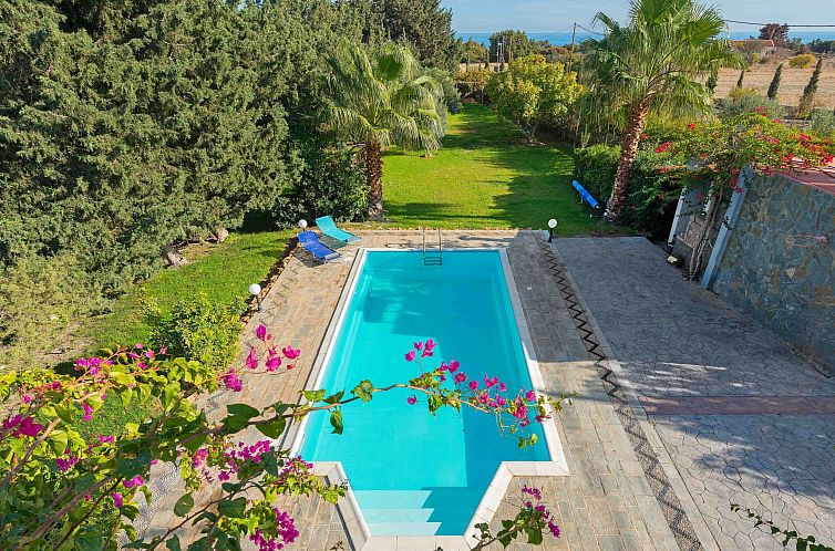 Vakantiehuis in Notia Rodos mit privatem Garten