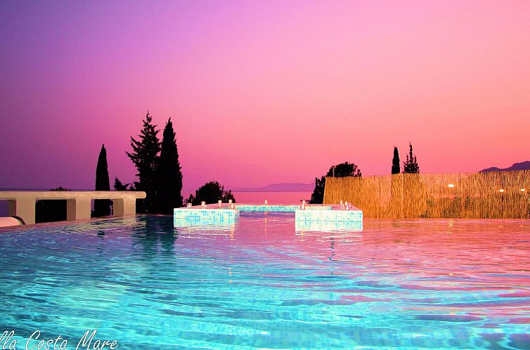 Vakantiehuis Villa CostaMare - Luxuriöse, neu gebaute Stein