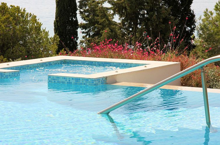 Vakantiehuis Villa CostaMare - Luxuriöse, neu gebaute Stein
