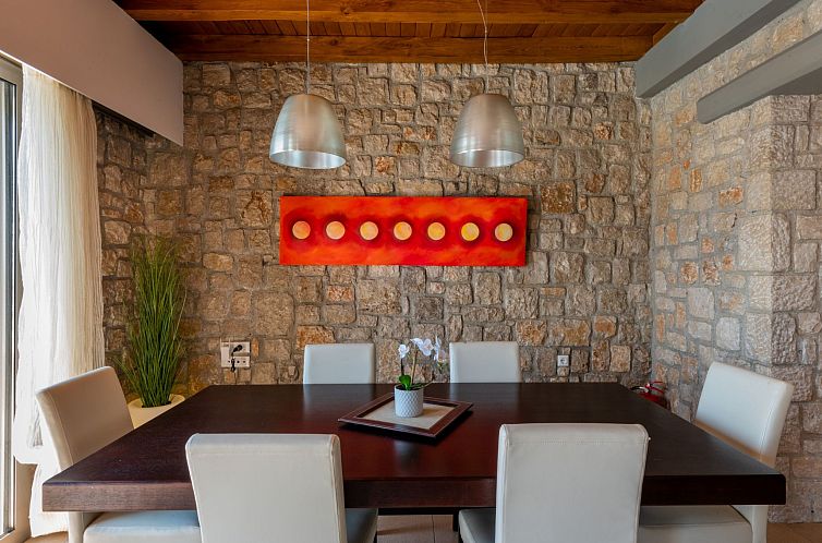 Vakantiehuis Villa CostaMare - Luxuriöse, neu gebaute Stein